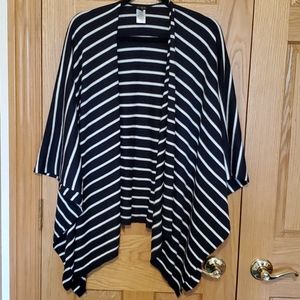 Talbots lightweight wrap - black and white
